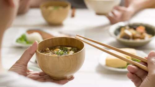 Τι είναι αυτό που κάνει την ιαπωνική διατροφή τόσο υγιεινή;