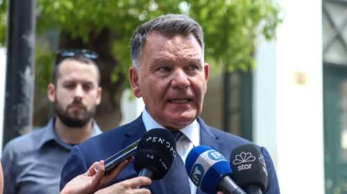 Υπόθεση Λιγνάδη: Έξαλλος ο Κούγιας με δημοσιογράφο - "Μην είστε ανάγωγη" της είπε και αποχώρησε