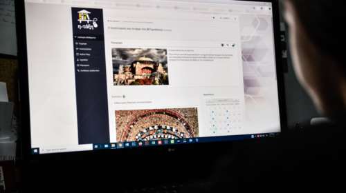 Νέα ρύθμιση: Μάθημα στην τάξη και σε &quot;ζωντανή σύνδεση&quot; για όσους μαθητές απουσιάζουν