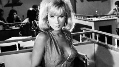 "Είχε δώσει η Αλίκη εντολή να μικρύνουν τα γράμματα του ονόματός μου στη αφίσα της παράστασης"