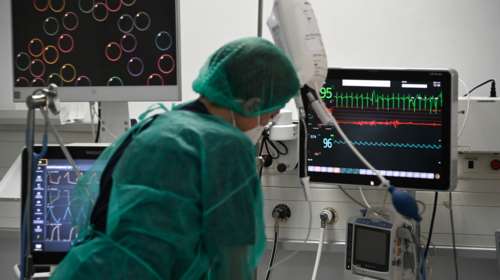 Σουφλί: Σε ΜΕΘ 69χρονη από αδίστακτους ληστές - "Την βούτηξαν από το λαιμό, την έδεσαν με καλώδια", λέει ο αδερφός της