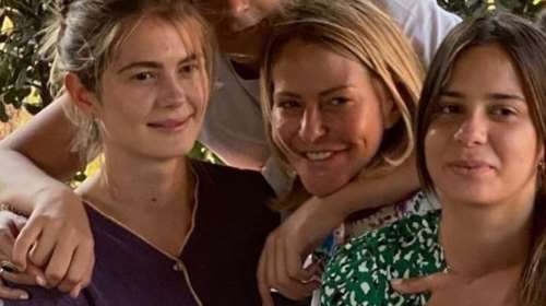 Αλεξάνδρα Κωστοπούλου: Κυριακή στο σπίτι της μητέρας της, Τζένης Μπαλατσινού - Η φωτογραφία με τον Παναγιώτη Αντώνιο