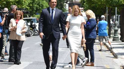 Βασίλης Κικίλιας: Η ευχή στον γιο του ανήμερα της 28ης Οκτωβρίου - "Μακάρι να με αξιώσει ο Θεός να σε δω με τη στολή αυτή"