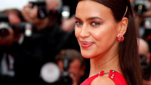 Ιρίνα Σάικ: Φωτογραφίζεται με τα εσώρουχα μέσα σε 30 λεπτά