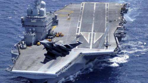 Παρέλαση 25ης Μαρτίου: Με Spitfire, Rafale και μονάδες των γαλλικών Ενόπλων Δυνάμεων