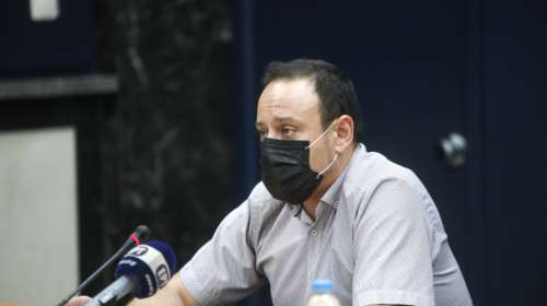 Μαγιορκίνης: Πώς μπορεί να ξεφύγει ο κορονοϊός - Ο κίνδυνος με τις υπερμεταδόσεις