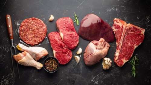 Γιατί η &quot;δίαιτα των σαρκοφάγων&quot; έχει γίνει τόσο δημοφιλής - Πόσο ασφαλές είναι να τρώμε μόνο κρέας