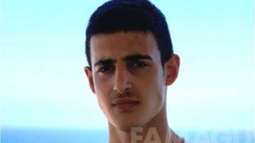 Η φωτογραφία από την κηδεία του 23χρονου Κυπριανού, με τους συγγενείς χαμογελαστούς- Η ερμηνεία