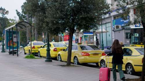 Το όργιο της φοροδιαφυγής: Ταξί δηλώνουν τζίρο 51 ευρώ την ημέρα και κομμωτήρια 56 ευρώ- Αποκαλυπτικά παραδείγματα