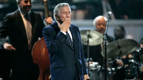 Πέθανε ο θρύλος τραγουδιστής της ποπ και της τζαζ Τόνι Μπένετ- Ηταν 96 ετών