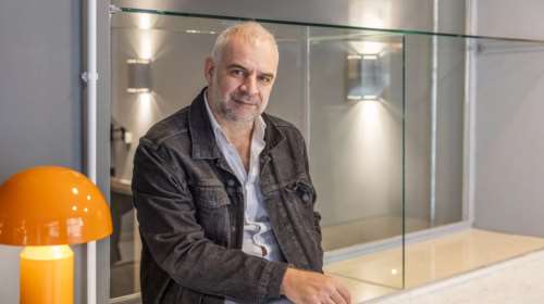 Ο Χρήστος Τριπόδης μιλάει στο &quot;α&quot; για το νέο θέατρο Φιλίπ