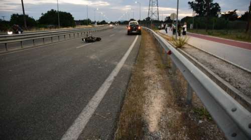 Τραγωδία στη Λάρισα: Δυστύχημα με μοτοσυκλέτα - Μία 20χρονη νεκρή και ένας σοβαρά τραυματίας