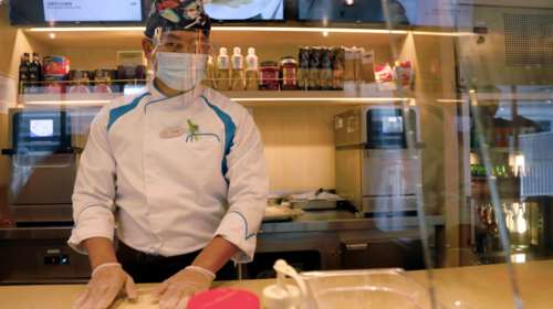 Κορονοϊός - Γώγος: Απολύτως απαραίτητη η χρήση μάσκας σε κλειστούς χώρους [βίντεο]