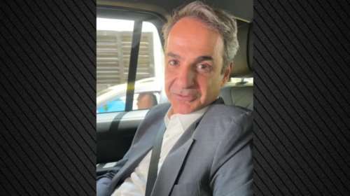 Νέο βίντεο Μητσοτάκη στο TikTok: Η επίσκεψη σε καφέ που άνοιξε πρώην άνεργη με πρόγραμμα της ΔΥΠΑ