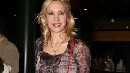 Σπάνια δημόσια εμφάνιση της Λίνας Σακκά