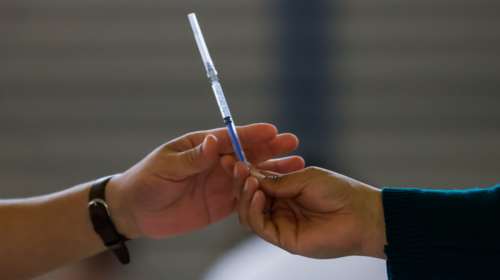 ΕΕ: Έρευνα για απάτη με 900 εκατομμύρια εμβόλια &quot;φαντάσματα&quot; - &quot;Κανείς δεν έχει ιδέα τι υπάρχει μέσα στα φιαλίδια&quot;