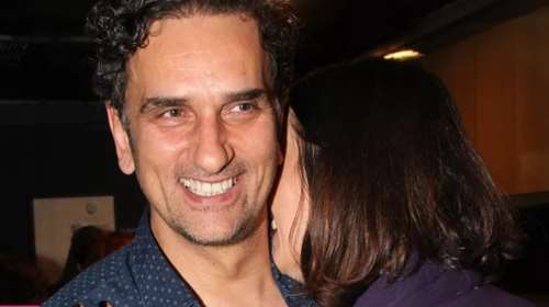 Νίκος Ψαρράς: Η σπάνια δημόσια εμφάνιση με τη σύζυγό του Έλενα Καρακούλη