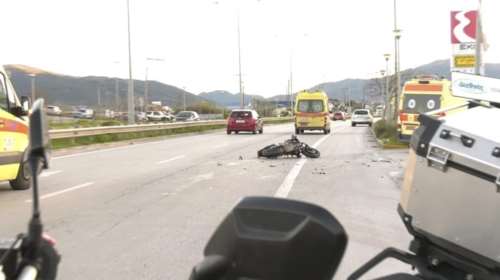 Τροχαίο στα Ιωάννινα: Τραυματίστηκε 23χρονη οδηγός μηχανής - Την έσωσε η στολή και το κράνος