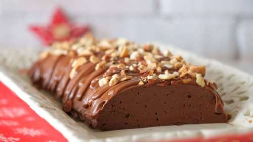 Συνταγή: Πανεύκολος και δροσερός κορμός σοκολάτας μόνο με 4 υλικά