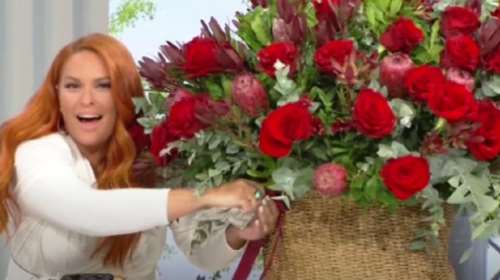 Πρεμιέρα για το &quot;Χαμογέλα και πάλι&quot; με τη Σίσσυ Χρηστίδου - Τα πρώτα λόγια &amp; τα νέα πρόσωπα