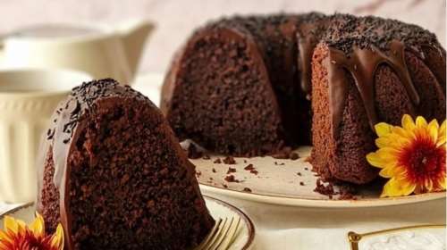 Πανεύκολο κέικ σοκολάτας με 4 υλικά - Χωρίς βούτυρο ή αυγά