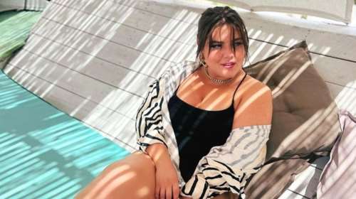 Η Δανάη Μπάρκα ξεκίνησε τις καλοκαιρινές διακοπές της: Οι φωτογραφίες από τη Σέριφο