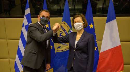 Στην Αθήνα η Φλοράνς Παρλί: Τέσσερα Rafale στην παρέλαση