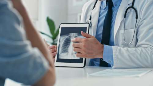 Ερχονται αυξήσεις φωτιά στα ασφάλιστρα υγείας: Σε ρόλο διαιτητή το υπουργείο Ανάπτυξης - Τι λένε ασφαλιστικές και καταναλωτές