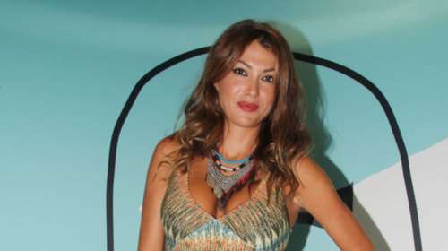 "Φωτιά" η Κλέλια Ρένεση για τις σεξουαλικές παρενοχλήσεις: Γιατί να βλέπουν τα θύματα τους δυνάστες τους στις θεσμικές καρέκλες;