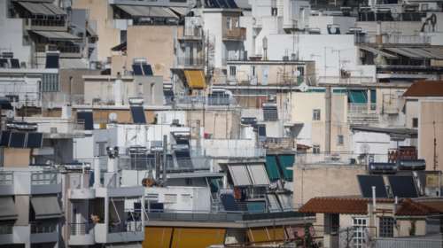 Σκρέκας: Παράταση κατά ένα έτος στην υποβολή δικαιολογητικών για τα αυθαίρετα