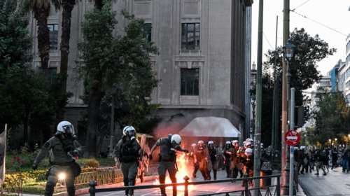 Επεισόδια στο κέντρο της Αθήνας: 26 προσαγωγές από την Αστυνομία