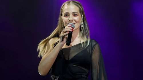 Κι όμως δεν είναι στο Μπαλί αλλά στην καρδιά της Αθήνας: Το εξωτικό διαμέρισμα της Νατάσας Μποφίλιου