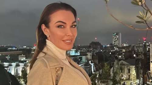 Το πολυτελές Χριστουγεννιάτικο δέντρο της Τατιάνας Στεφανίδου και η λεπτομέρεια που μας ενθουσίασε