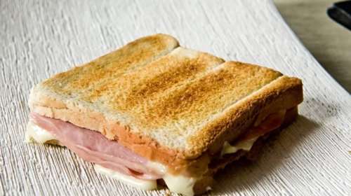 &quot;Είμαι 49 + αυτές είναι οι 5 τροφές που δεν τρώω ποτέ&quot;: Τι αποκαλύπτει διατροφολόγος