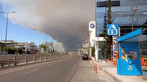 Κυκλοφορούσαν στη Νέα Πεντέλη και θα έκαναν πλιάτσικο στα καμένα- Δύο συλλήψεις