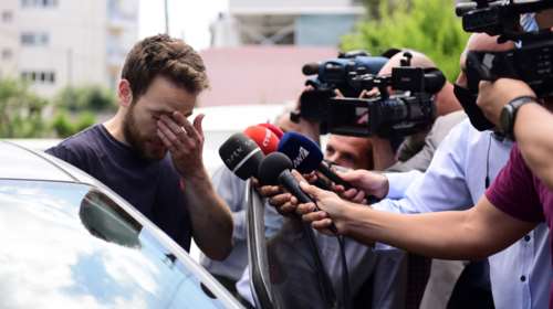 Γλυκά Νερά: Τι ποινή μπορεί να εκτίσει ο συζυγοκτόνος πιλότος - Ποια είναι η νομική αντιμετώπιση του παιδιού της Καρολάιν