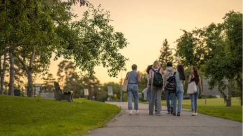 Youth Pass: Δεκάδες χιλιάδες έχουν κάνει αίτηση για την ψηφιακή χρεωστική κάρτα των 150 ευρώ