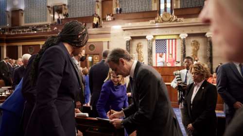 Ποιος έγραψε την ομιλία του Κυριάκου Μητσοτάκη στο Κογκρέσο;- Η απάντηση