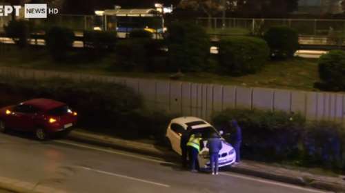 Τροχαίο στη λεωφόρο Μεσογείων: Αυτοκίνητα συγκρούστηκαν στην υπόγεια διάβαση