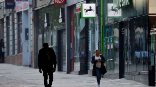 Βρετανία: Ο κορονοϊός μείωσε κατά 649.000 τις θέσεις εργασίας