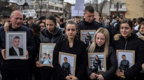 Βόρεια Μακεδονία: Σε βαρύ κλίμα την Πέμπτη οι κηδείες των 59 θυμάτων της τραγωδίας στο Κότσανι - Αυξάνονται οι συλλήψεις