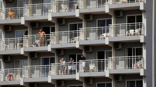 Κορονοϊός: Σε κατ' οίκον περιορισμό ο μισός παγκόσμιος πληθυσμός