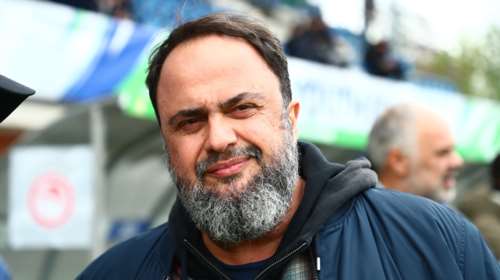 Βίντεο: Ξετρελάθηκε ο Βαγγέλης Μαρινάκης με το ψαλιδάκι του Μπακούλα- Εκανε σαν μικρό παιδί