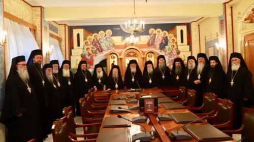 Κορονοϊός - Ιερά Σύνοδος: &quot;Λιτές&quot; οι λειτουργίες στις εκκλησίες - Κλείνουν οι ανοικτές δομές