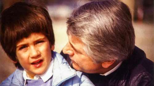 Δολοφονία Μπακογιάννη: Η συγκινητική φωτογραφία που ανέβασε ο Κώστας Μπακογιάννης