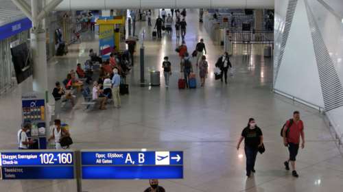 Οργισμένη καταγγελία: Κρατούν στο "Ελ. Βενιζέλος" 17 άτομα από την Ουκρανία χωρίς φαγητό και νερό, μαζί με ποινικούς