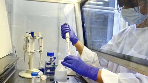 Σε απόγνωση ασθενής με κορονοϊό: Διαγνώστηκε 4 φορές θετικός- Αλλα του λέει ο ΕΟΔΥ άλλα οι γιατροί που τον παρακολουθούν