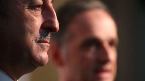 Παραλήρημα Τσαβούσογλου: Η Ελλάδα δίνει καραμπίνες σε αγρότες για να πυροβολούν τους μετανάστες