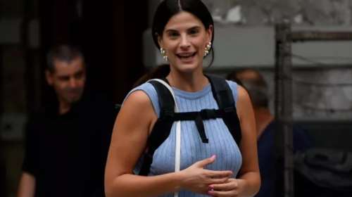 Χριστίνα Μπόμπα: Στο κολυμβητήριο με την Αριάνα και τη Φιλίππα