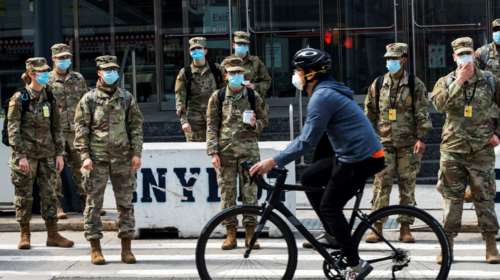 Κορονοϊός: Ελπίδες για την Ευρώπη, δυο δύσκολες εβδομάδες για τις ΗΠΑ - 68.000 θάνατοι σε όλο τον κόσμο